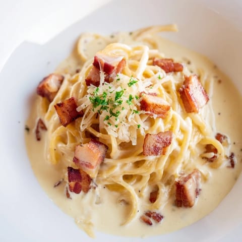 Best 15-Minute Creamy Carbonara